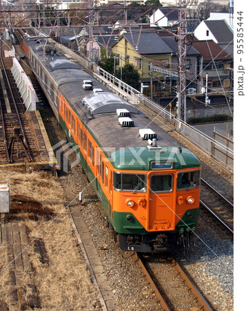 113系700番台湘南色JR西日本色混色　京都－山科 95585444