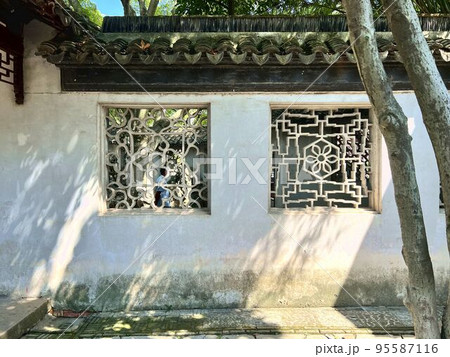 中国・蘇州の同里古鎮の退思園 95587116