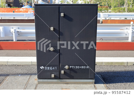 地上用変圧器(パットマウント変圧器)イメージ 地上用変圧器(パットマウント変圧器)イメージ 95587412