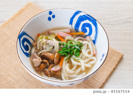 家庭料理 きのこうどん 家庭料理 きのこうどん 95587554