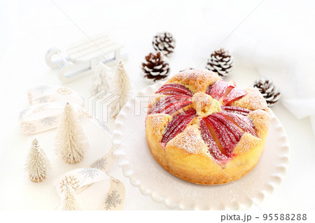 りんごケーキ　紅玉りんごのケーキ 95588288