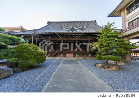 顕証寺 本殿(大阪府八尾市久宝寺) 顕証寺 本殿(大阪府八尾市久宝寺) 95588984
