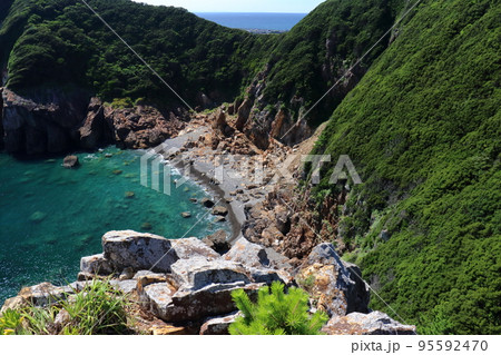 大月半島　大堂海岸　夏　（高知県　大月町） 95592470