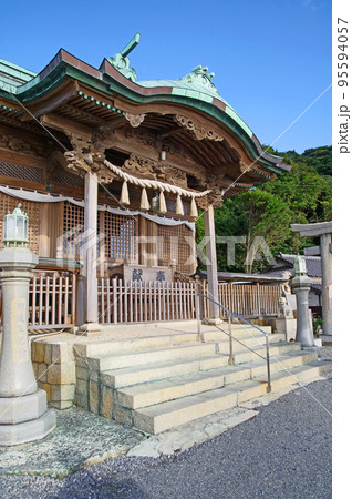 北九州市門司区にある和布刈神社社殿 北九州市門司区にある和布刈神社社殿 95594057