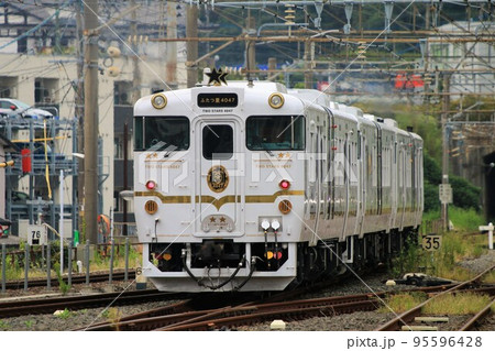 長崎本線 キハ40系「ふたつ星4047」 長崎本線 キハ40系「ふたつ星4047」 95596428