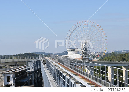 愛・地球博記念公園駅とレールの軌道 95598222