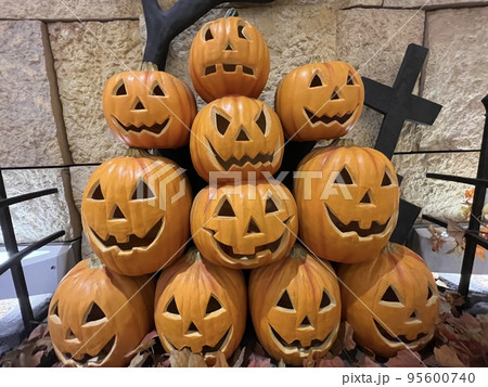 インスタ映えするハロウィンの飾り インスタ映えするハロウィンの飾り 95600740