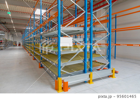 Gravity Flow Shelving Gravity Flow Shelving 95601465