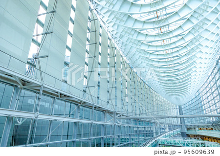 東京　東京国際フォーラム　内観 95609639