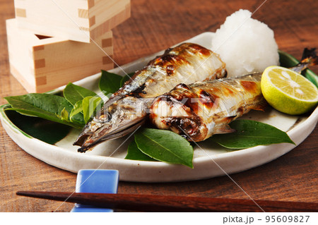 秋刀魚の塩焼き 秋刀魚の塩焼き 95609827