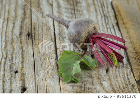 Beetroot on grey rustic wooden background 95611370