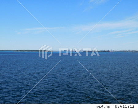 フィンランド　タリンクシリヤライン　バルト海　 95611812