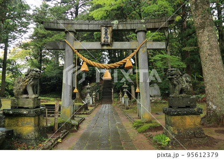 金峰神社 【秋田県にかほ市・奈曽の白滝散策コース】 金峰神社 【秋田県にかほ市・奈曽の白滝散策コース】 95612379
