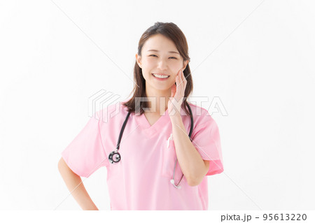 医療系職業の女性 95613220