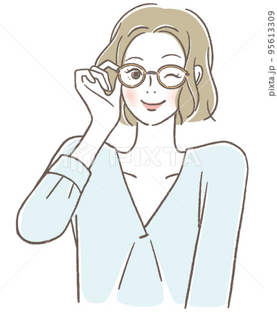 笑うメガネの女性 95613309