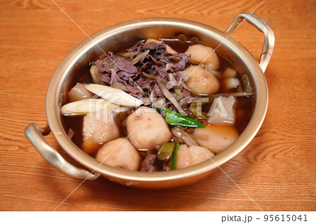 山形の芋煮 95615041