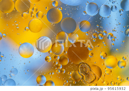 Fantastic structure of colorful oil bubbles. Chaotic motion. Bubbles oil drops 95615932