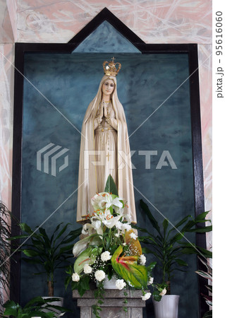 Our lady of Fatima 95616060