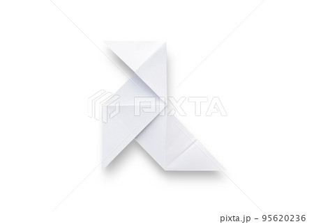 Paper hen origami isolated on a white background 95620236