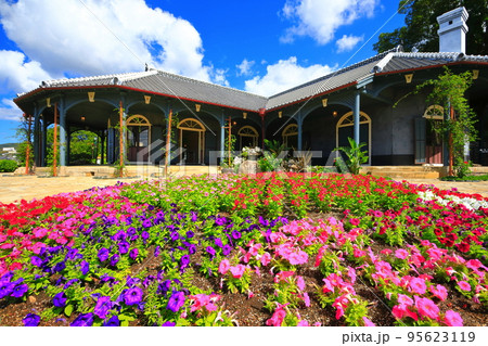 【長崎県】晴天の長崎のグラバー園(旧グラバー住宅) 【長崎県】晴天の長崎のグラバー園(旧グラバー住宅) 95623119