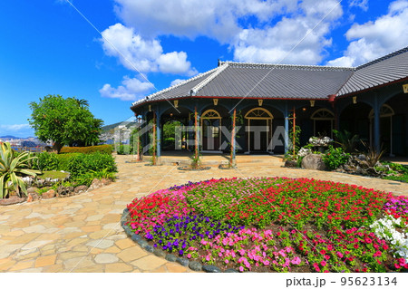 【長崎県】晴天の長崎のグラバー園(旧グラバー住宅) 【長崎県】晴天の長崎のグラバー園(旧グラバー住宅) 95623134
