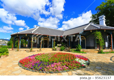 【長崎県】晴天の長崎のグラバー園(旧グラバー住宅) 【長崎県】晴天の長崎のグラバー園(旧グラバー住宅) 95623137