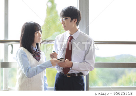 高校生カップル 95625518