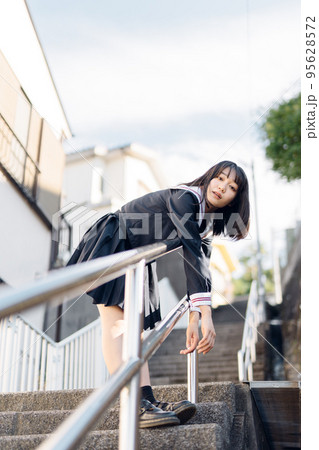 帰り道の女子高生 帰り道の女子高生 95628572