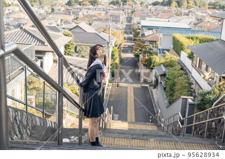 街と女子高生 95628934