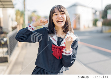笑顔の女子高生 笑顔の女子高生 95629134