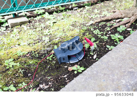 キュービクル式高圧受変電設備の年次点検 アース線リール キュービクル式高圧受変電設備の年次点検 アース線リール 95633048