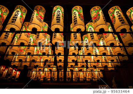 名古屋市 大須商店街 万松寺の提灯飾り 名古屋市 大須商店街 万松寺の提灯飾り 95633464
