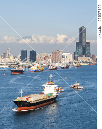 The container ship is leaving the Port of Kaohsiung, Taiwan. The container ship is leaving the Port of Kaohsiung, Taiwan. 95637503