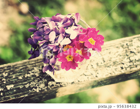 Spring bouquet of flowers Spring bouquet of flowers 95638432