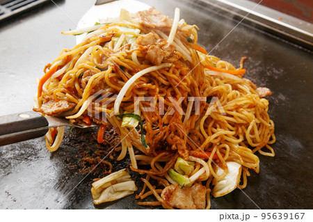 焼きそば 焼きそば 95639167