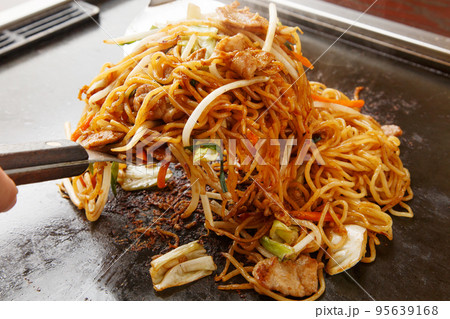 焼きそば 95639168