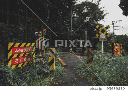 愛知県新城市 長篠城付近の第四種踏切 愛知県新城市 長篠城付近の第四種踏切 95639830