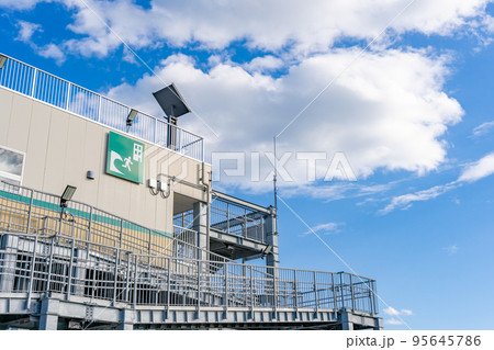 津波避難タワー　Tsunami Evacuation Tower　해일피난타워　海啸避难楼 95645786