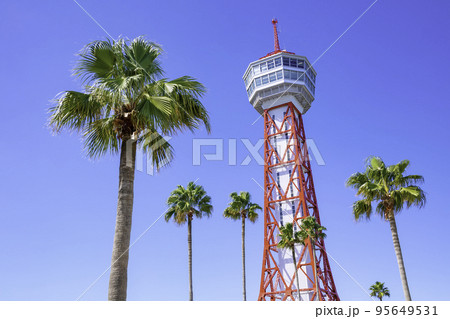 博多港のシンボル　博多ポートタワー（福岡市博多区） 95649531