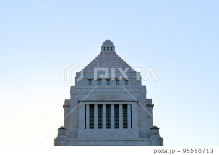 国会議事堂のある風景 95650713