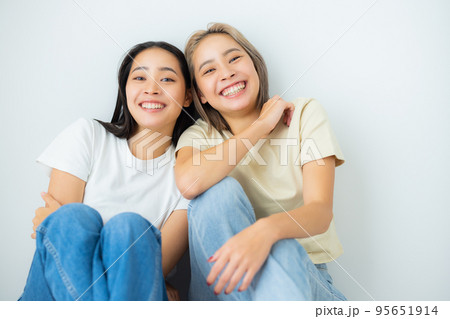 双子の姉妹 デニム 双子の姉妹 デニム 95651914