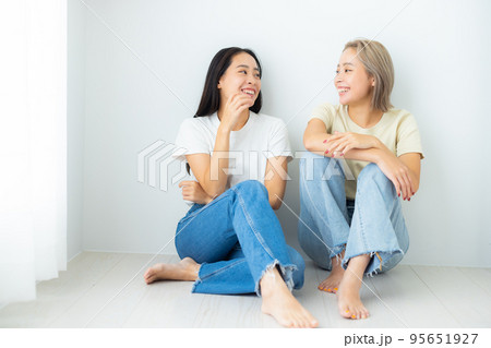 双子の姉妹　デニム 95651927