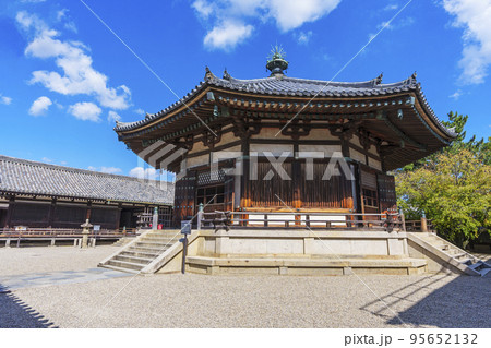 法隆寺　夢殿（東院伽藍） 95652132