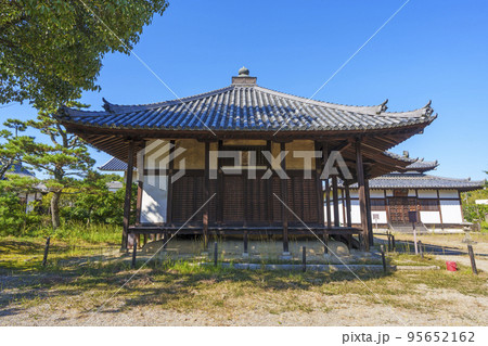 法起寺　聖天堂（奈良県斑鳩町） 95652162