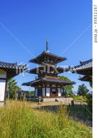 法起寺　三重塔（奈良県斑鳩町） 95652167