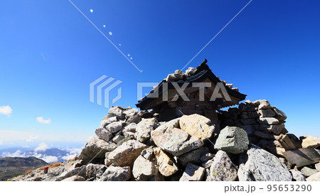 富山 立山連峰 別山 南峰 祠 富山 立山連峰 別山 南峰 祠 95653290