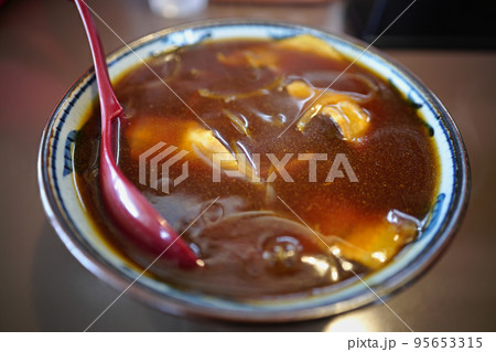 夕張名物のカレーそば 夕張名物のカレーそば 95653315