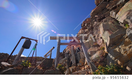 日本百名山 御嶽山 鳥居 日本百名山 御嶽山 鳥居 95655632