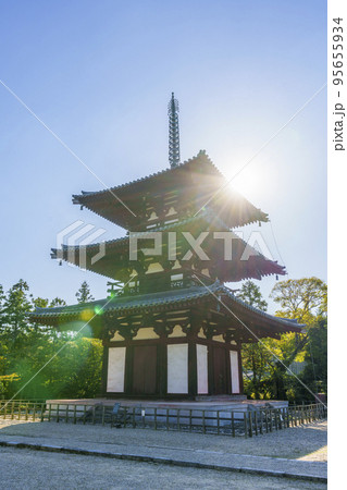 法輪寺　三重塔（奈良県生駒郡斑鳩町） 95655934