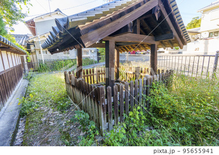 奈良　斑鳩町の赤染井『三井の井戸』 95655941